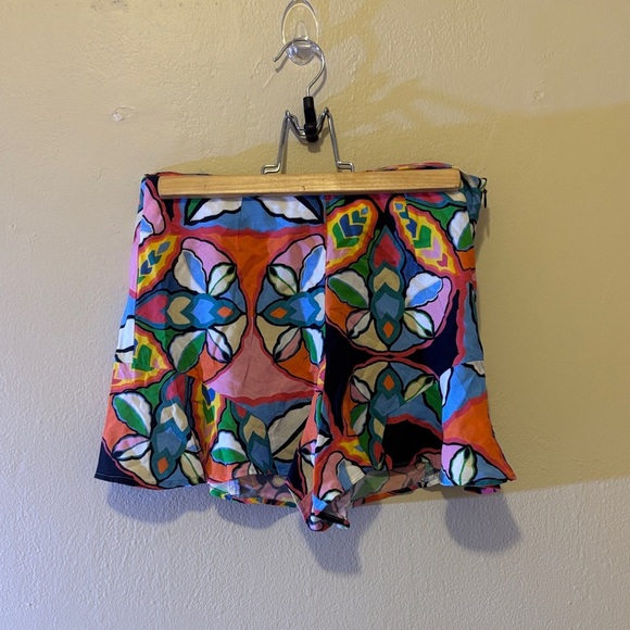 Zara Multicolor High Waist Women's Shorts - Picture 1 of 4